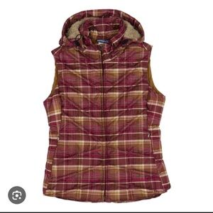 Patagonia Women's Burgundy and Tan Plaid Vest